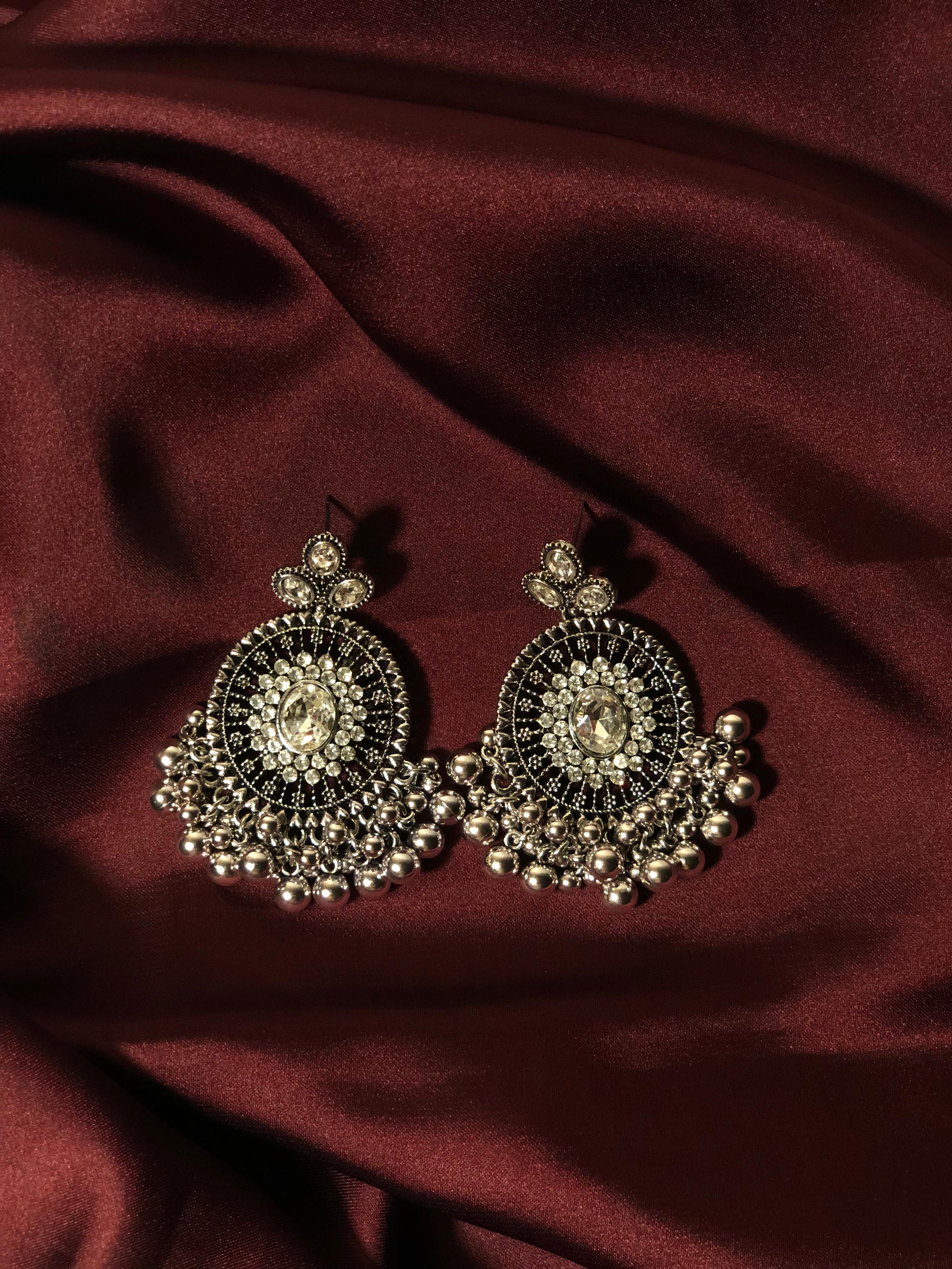 Silver Pearl Earrings